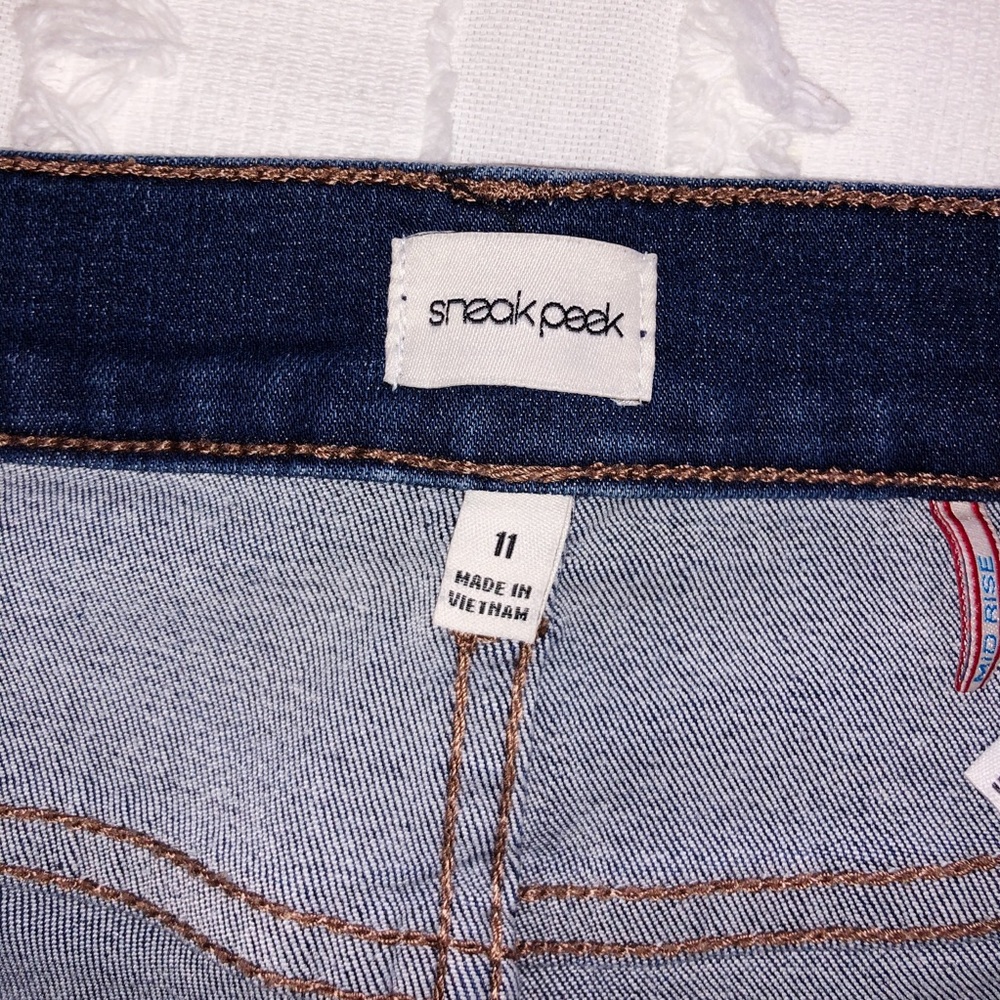Dark Wash skinny jeans - Picture 3 of 3